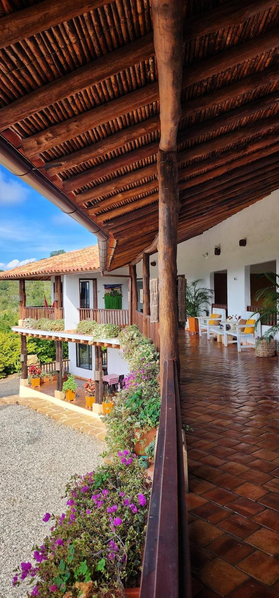 Hotel Amanee Баричара Екстериор снимка